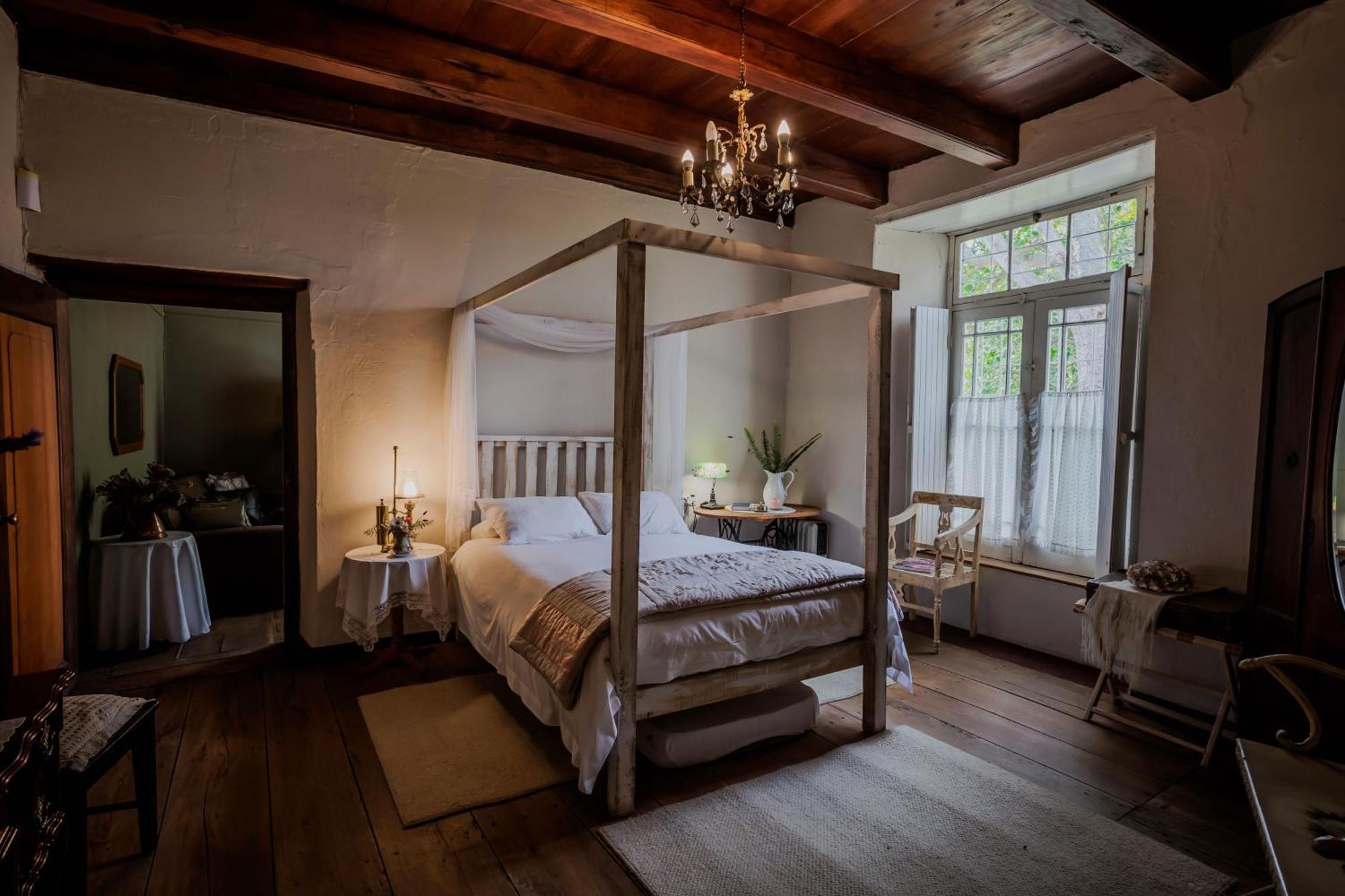 Moolmanshof 1798, Traditional Cape Dutch H-Shaped Farmhouse Свелендам Екстер'єр фото