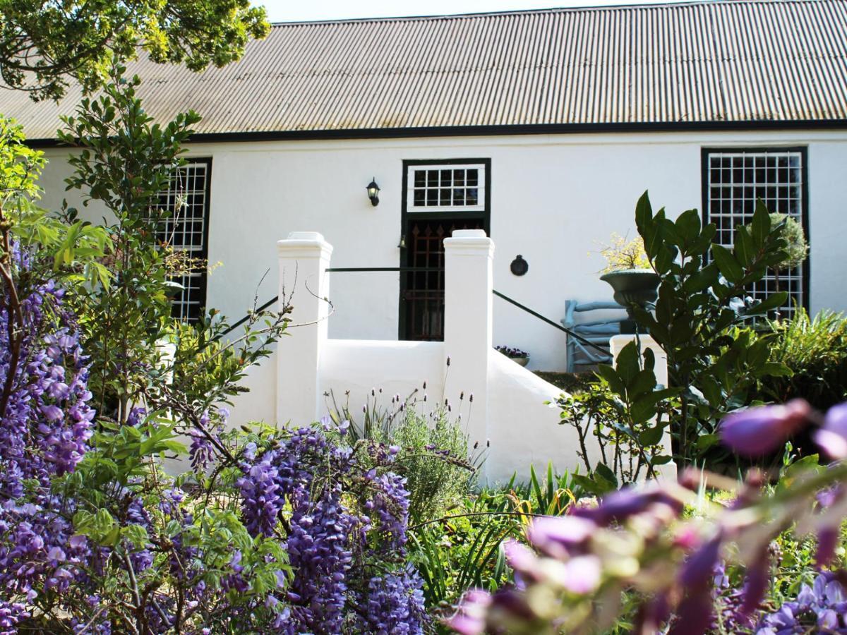 Moolmanshof 1798, Traditional Cape Dutch H-Shaped Farmhouse Свелендам Екстер'єр фото